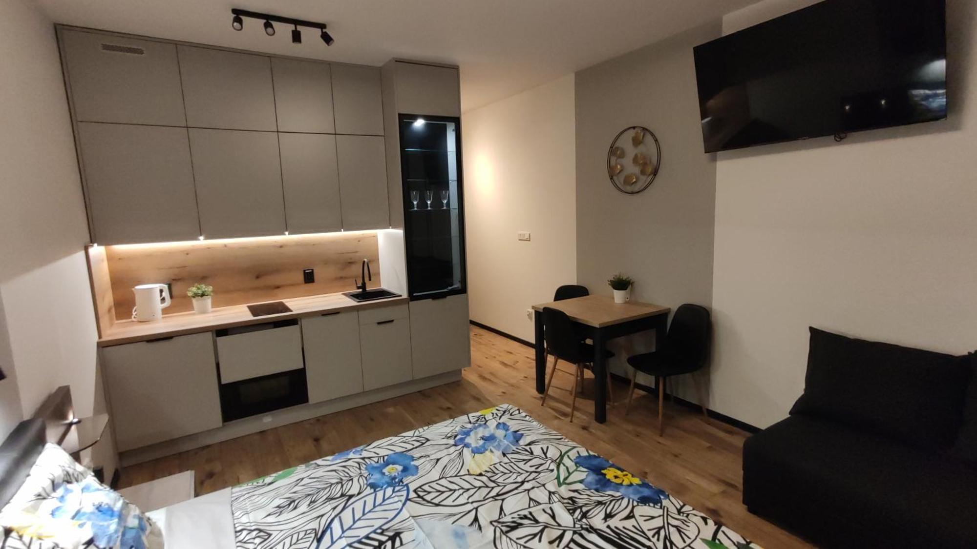 One-room Nyska Free Garage!!! Apartment Wroclaw