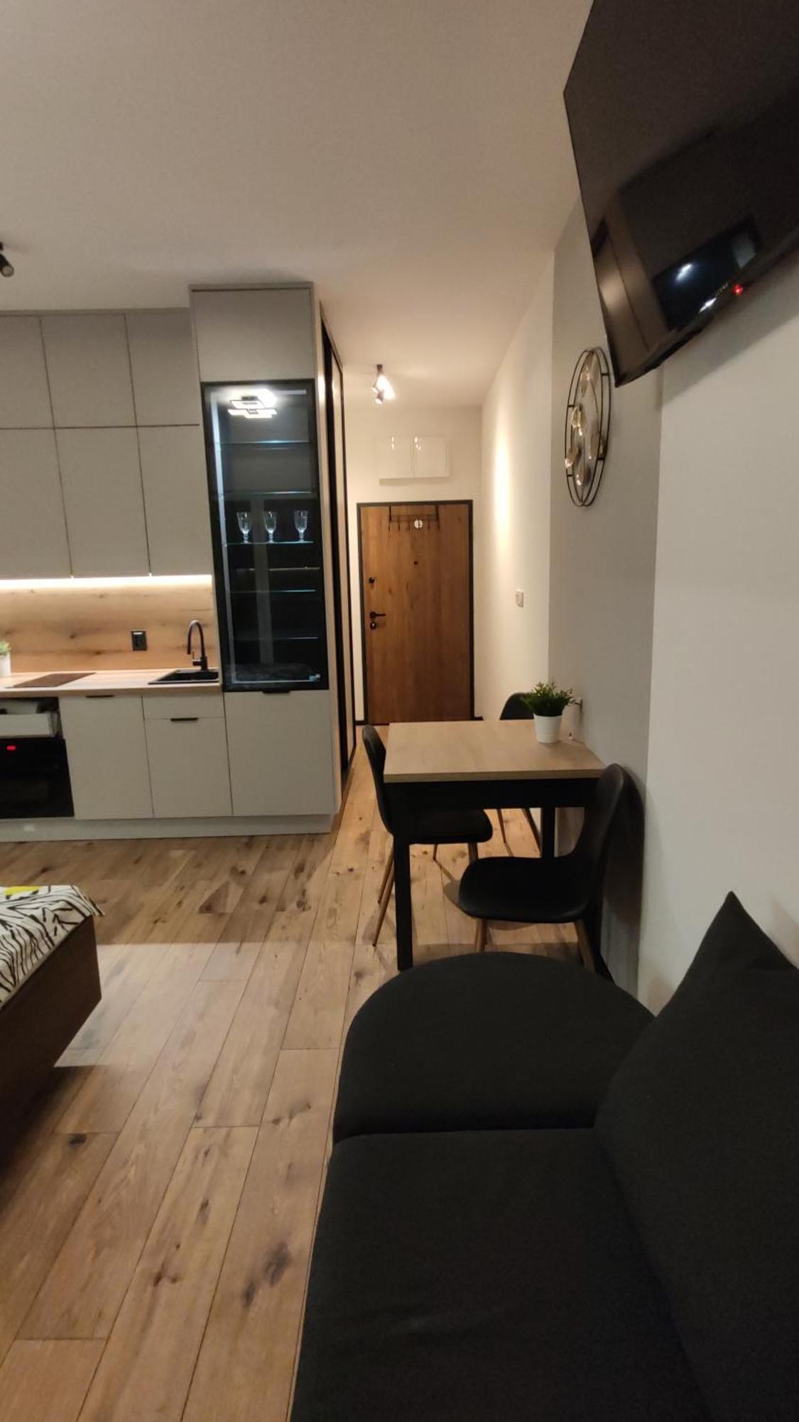 One-room Nyska Free Garage!!! Wroclaw